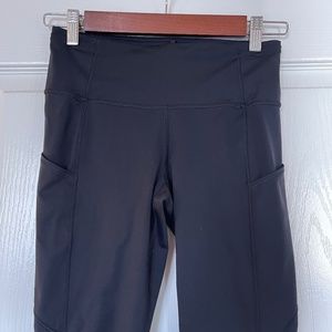 Lululemon Fast and Free High-Rise Crop 23" Size 6